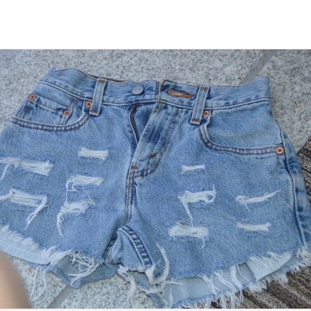 Distressed high waisted LEVIS